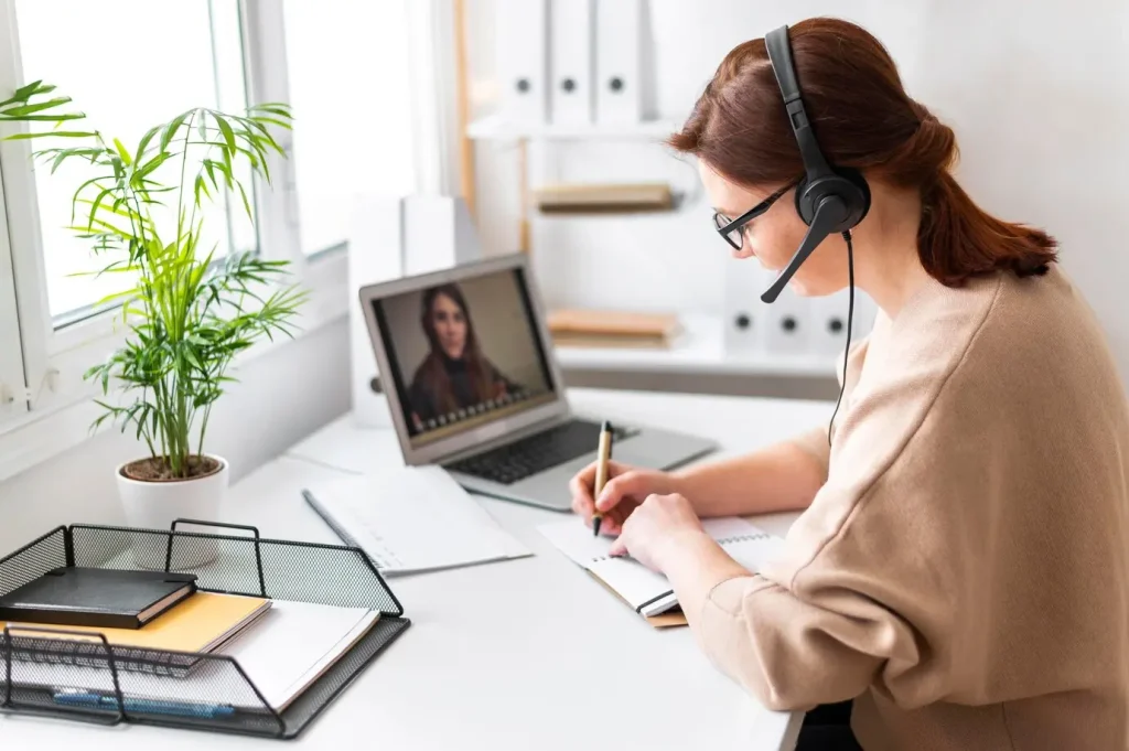 virtual assistant vs sekretaris