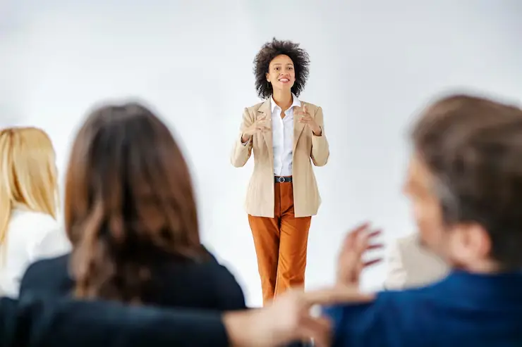 Bagaimana Struktur Materi Public Speaking yang Baik