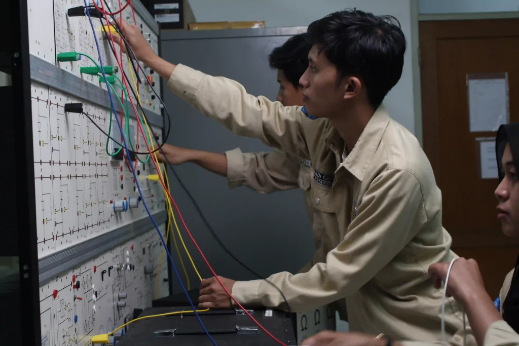 Apa Saja Skill yang Didapat dari Jurusan Teknik Elektro