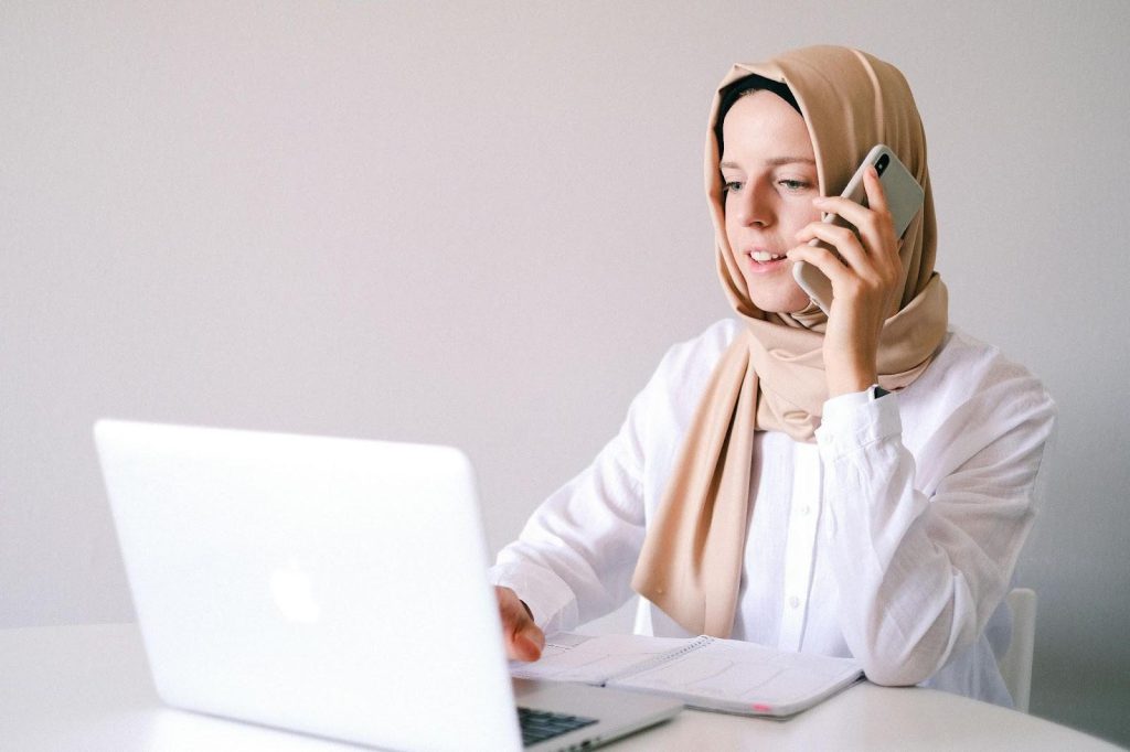 Apa Komponen Utama Corporate Training Sales?