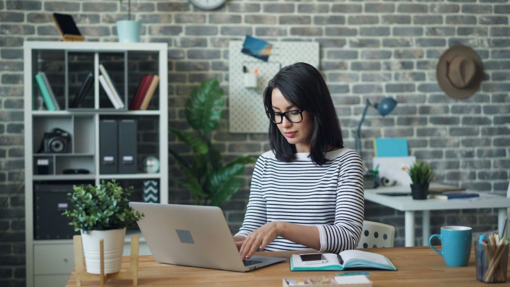 Bagaimana Tips Mengerjakan Tugas Data Entry dengan Benar?