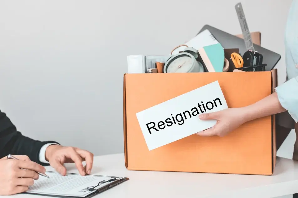 Apakah Resign Harus Memberikan Notice Period