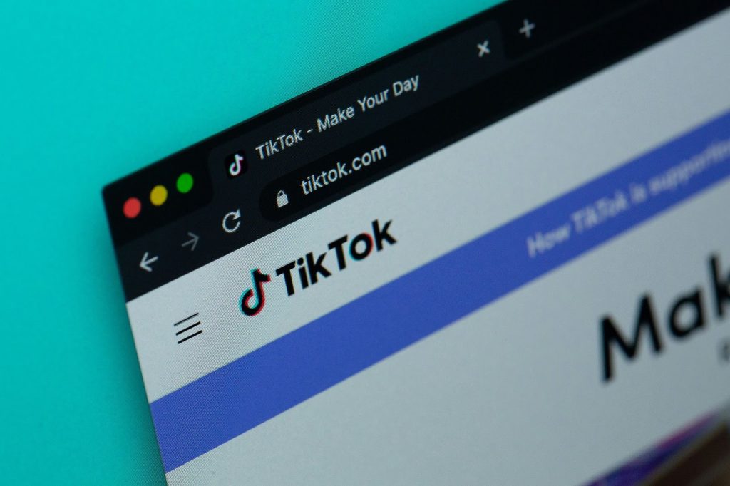 Bagaimana Cara Memanfaatkan Fitur TikTok Terbaru 2026 untuk Meningkatkan Performa Konten?