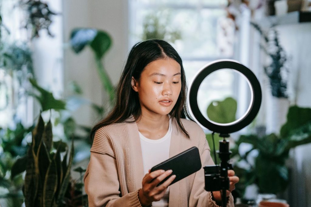 Bagaimana Cara Promosi Produk Lewat TikTok Affiliate?