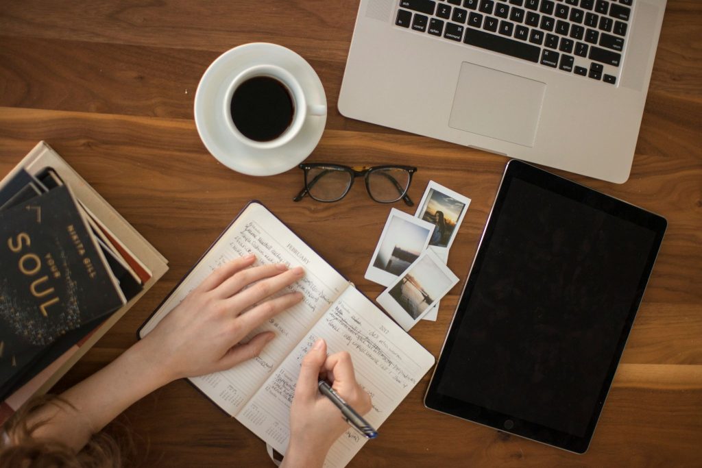 Tools Apa Saja yang Bisa Membantu Belajar Copywriting?