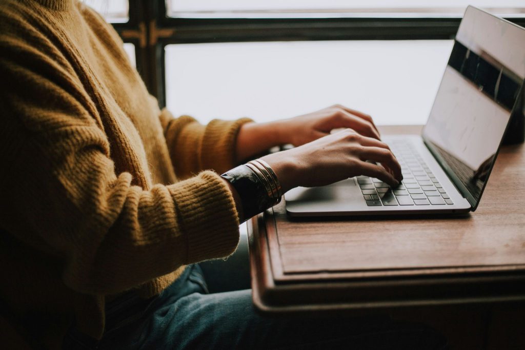 Apa Saja Contoh Penetration Testing? (Photo by Christin Hume on Unsplash)