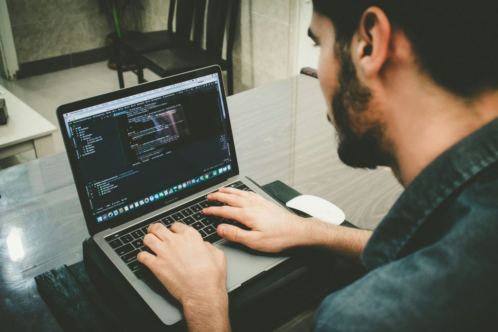 Apa Saja Manfaat Penetration Testing? (Photo by Danial Igdery on Unsplash)