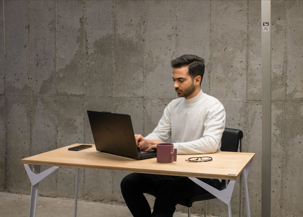 Apa Saja Jenis-Jenis Penetration Testing? (Photo by Mina Rad on Unsplash)