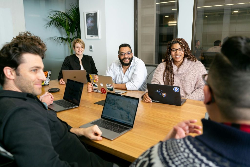 Apa Saja Skill yang Dipelajari dari Data Science Training Digital Skola? (Photo by Mapbox on Unsplash)